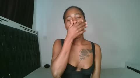 hottie_mistie online show from 10, 6, 2026