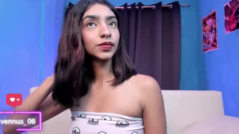 Veronica independent model online show from 3, 3, 2026