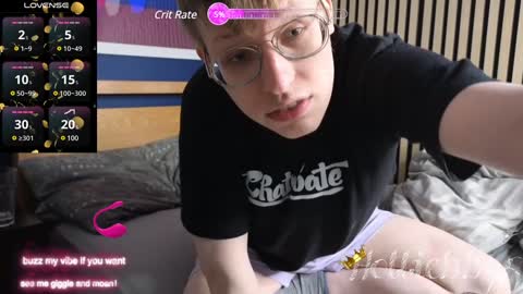 Snapshot of hottiebb95 chatting on 31, 1, 2025 Roberts stones online show from 31, 1, 2025