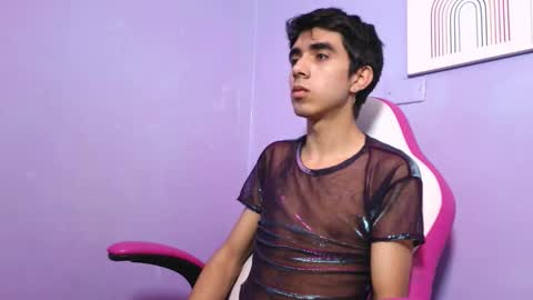 hottiie_guy online show from 16, 12, 2025