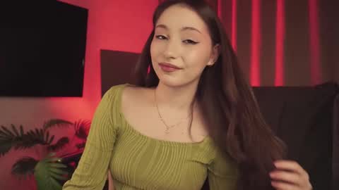 hottpeachh online show from 16, 12, 2025