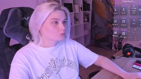 Snapshot of hottyblonds chatting on 19, 2, 2025 Nessie and Jessie online show from 19, 2, 2025