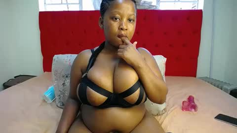 Snapshot of hottyboobsxxx chatting on 3, 12, 2024 hottyboobsxxx online show from 3, 12, 2024