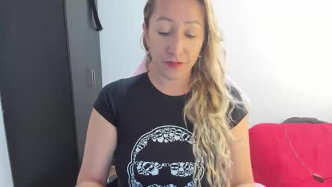 Snapshot of hottychrystal chatting on 12, 2, 2026 hottychrystal online show from 12, 2, 2026