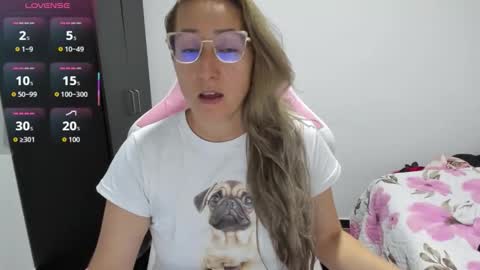 Snapshot of hottychrystal chatting on 1, 3, 2026 hottychrystal online show from 1, 3, 2026