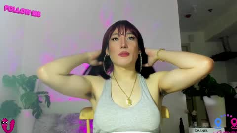 crishinahotty online show from 14, 2, 2025