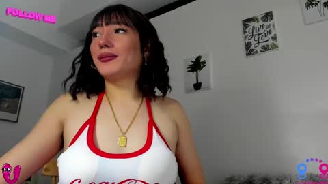 crishinahotty online show from 4, 3, 2025
