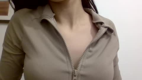 Hotwixx online show from 3, 12, 2024