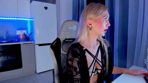 Snapshot of hotyplays chatting on 1, 2, 2025 Susan online show from 1, 2, 2025