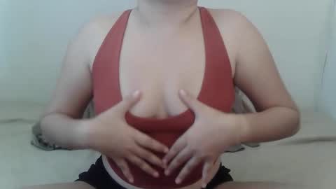 Snapshot of hotzarieyahxx chatting on 2, 5, 2026 Zarie online show from 2, 5, 2026