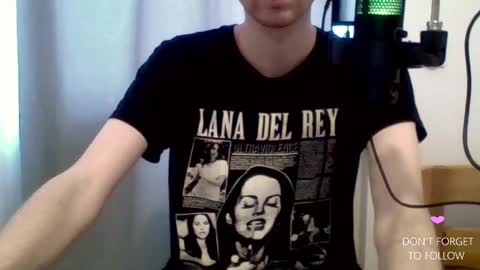 Snapshot of houdenni chatting on 7, 2, 2025 twinkie online show from 7, 2, 2025