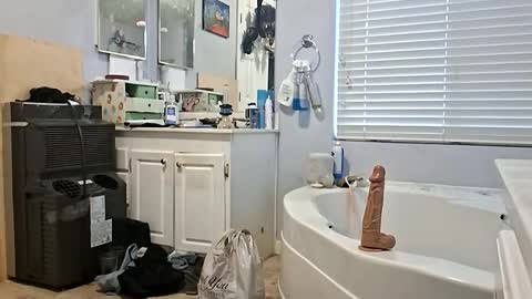 houndmeagain online show from 5, 11, 2025