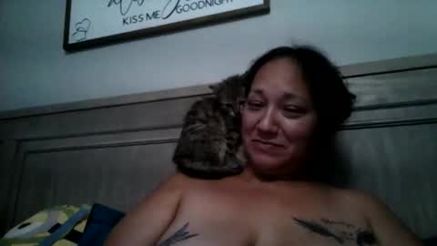 Housedividedcouple online show from 14, 11, 2025