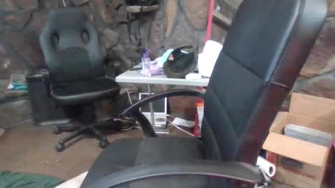 Snapshot of houstonbored chatting on 13, 11, 2025 houstonbored online show from 13, 11, 2025