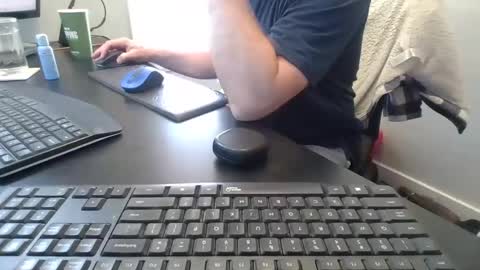 Snapshot of hoverday chatting on 4, 3, 2026 hoverday online show from 4, 3, 2026