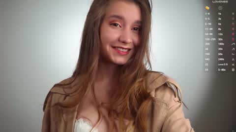 Snapshot of howdyholy chatting on 29, 9, 2025 Maya online show from 29, 9, 2025
