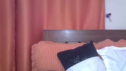 Hailey chloe online show from 2, 12, 2024