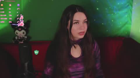 Snapshot of howtomeow chatting on 19, 9, 2025 Mia online show from 19, 9, 2025