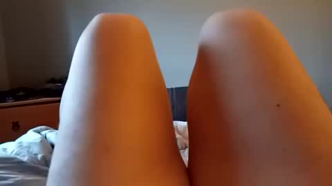 Snapshot of hrnybbwgurrll1993 chatting on 19, 12, 2025 hrnybbwgurrll1993 online show from 19, 12, 2025