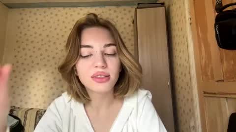 Snapshot of hsiuscherich chatting on 14, 11, 2025 hsiuscherich online show from 14, 11, 2025