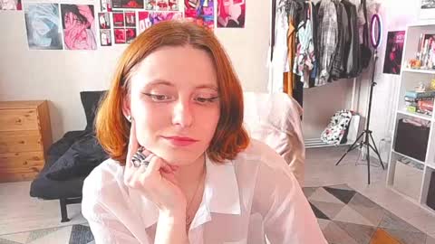 Snapshot of hua_lian chatting on 31, 5, 2026 Alice online show from 31, 5, 2026