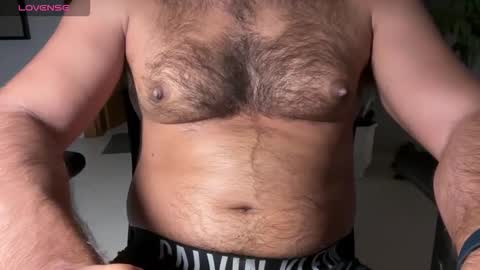 Snapshot of huge_moth chatting on 28, 9, 2025 huge_moth online show from 28, 9, 2025