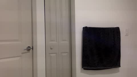 Snapshot of hugeblast chatting on 12, 10, 2025 HugeBlast online show from 12, 10, 2025