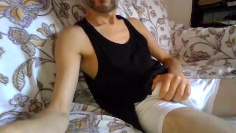 Snapshot of hugebobforever1983 chatting on 21, 9, 2025 hugebobforever1983 online show from 21, 9, 2025