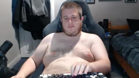 Snapshot of hugechris30 chatting on 6, 10, 2025 Hugechris online show from 6, 10, 2025