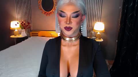 Snapshot of hugecockchristine chatting on 14, 10, 2025 Christine online show from 14, 10, 2025