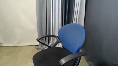 hugecockjames09 online show from 10, 9, 2025