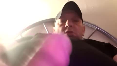 Snapshot of hugecummer10 chatting on 12, 1, 2026 hugecummer10 online show from 12, 1, 2026