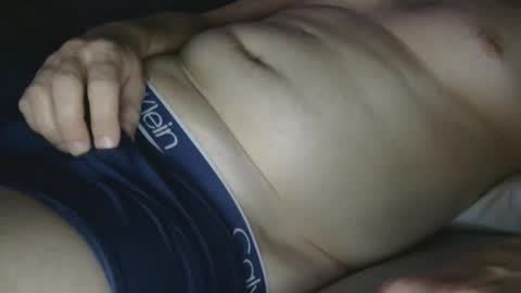 Snapshot of hugejass25 chatting on 27, 11, 2025 hugejass25 online show from 27, 11, 2025