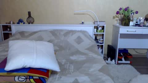 Snapshot of hugetittiesgerda chatting on 8, 3, 2026 Gerda online show from 8, 3, 2026