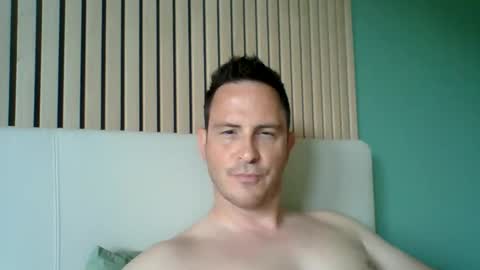 hugosir123 online show from 15, 5, 2026