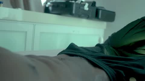 hugyhuge online show from 12, 1, 2026