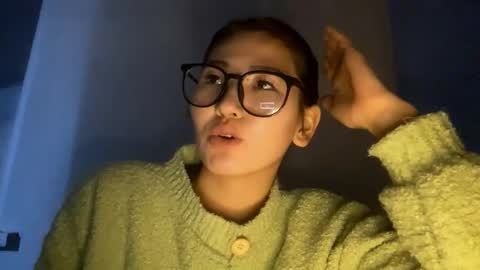 Snapshot of huimccoyle chatting on 2, 10, 2025 Yuki online show from 2, 10, 2025