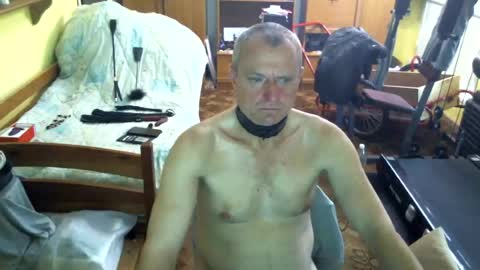 HumiliatedHUGO online show from 5, 7, 2026