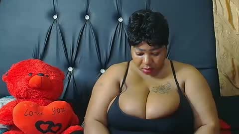 humongoustitss500929 online show from 24, 9, 2025