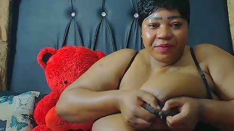 humongoustitss500929 online show from 27, 9, 2025