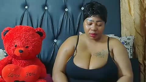 humongoustitss500929 online show from 28, 9, 2025