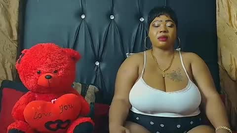 humongoustitss500929 online show from 4, 10, 2025