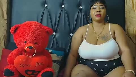 humongoustitss500929 online show from 9, 10, 2025