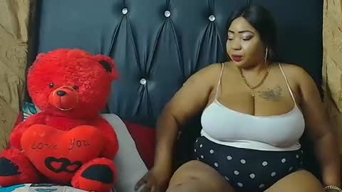 humongoustitss500929 online show from 18, 10, 2025