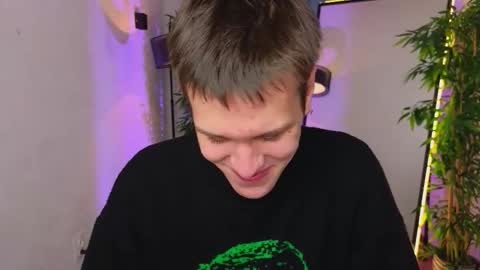 Hunter steele online show from 15, 10, 2025