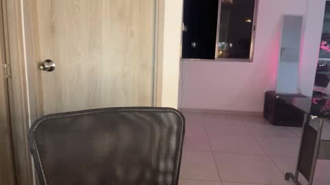 hun_damer online show from 12, 10, 2025