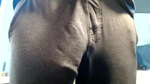 Snapshot of hung_hot_fit10 chatting on 3, 6, 2026 Big uncut cock dripping online show from 3, 6, 2026