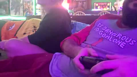 Hunganduncut online show from 17, 4, 2026