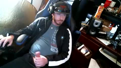 HungGinger4U online show from 9, 1, 2025