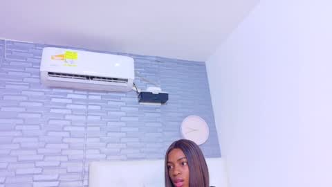 Snapshot of hungry_pussy18 chatting on 28, 10, 2025 sasha online show from 28, 10, 2025